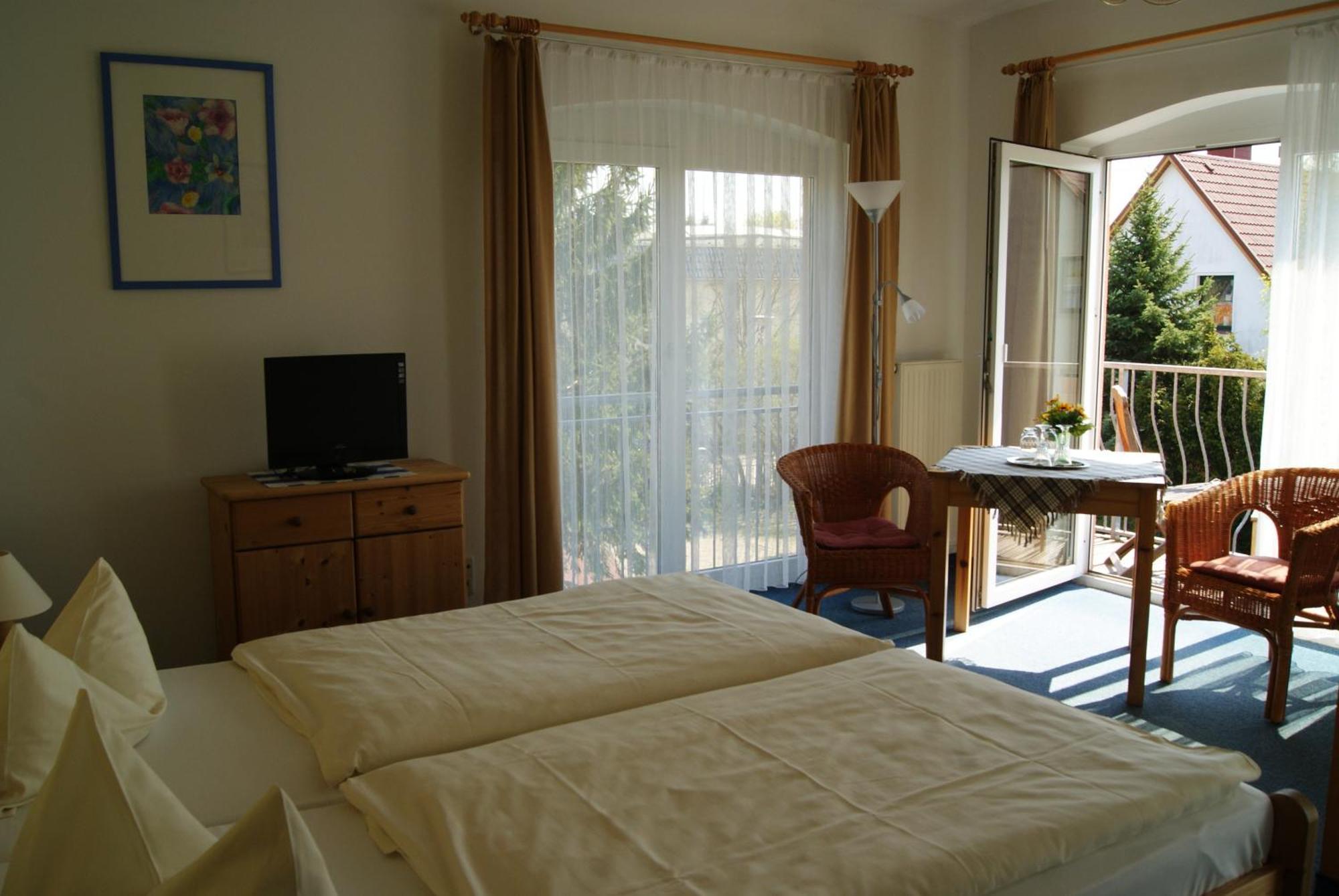 Pension Waldeck เกอเรน ภายนอก รูปภาพ